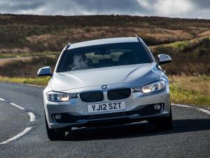 BMW 318d Touring (UK) '2012